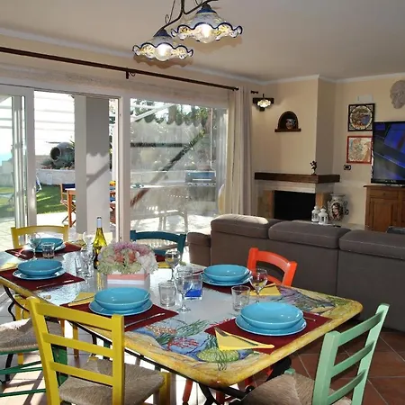 بيت للعطل Klimatisierte Strandvilla Mit Garten *