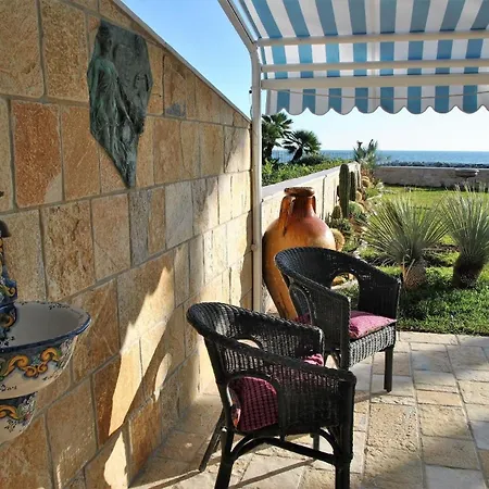Klimatisierte Strandvilla Mit Garten بيت للعطل *